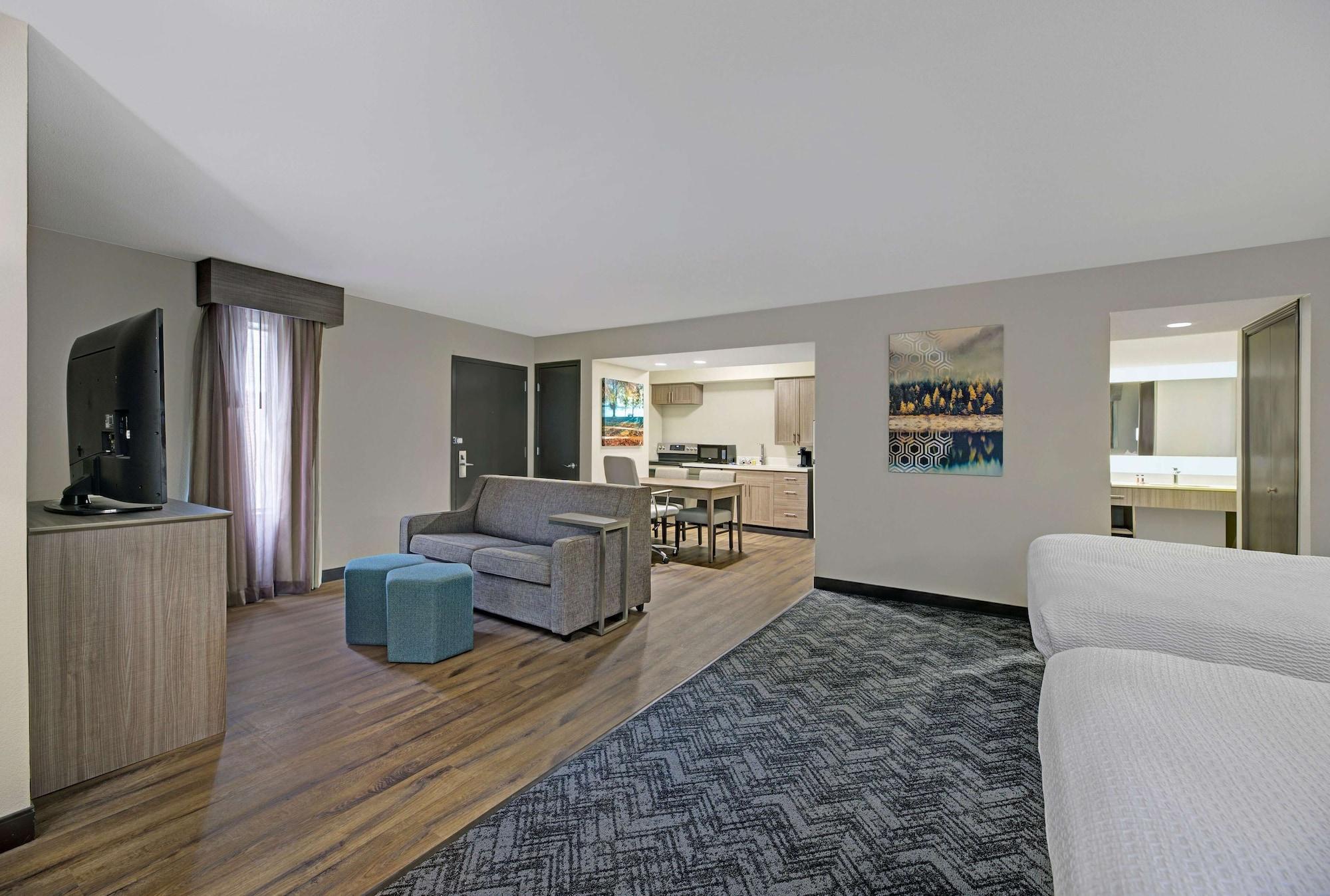 Best Western Fishkill Inn & Suites Exterior photo