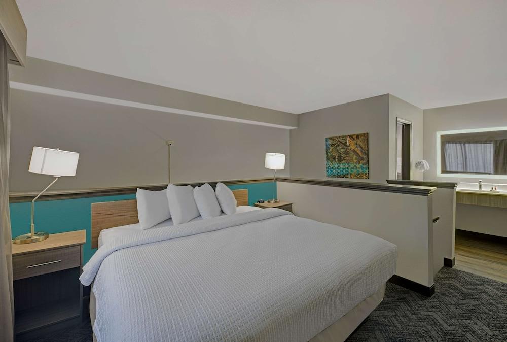 Best Western Fishkill Inn & Suites Exterior photo